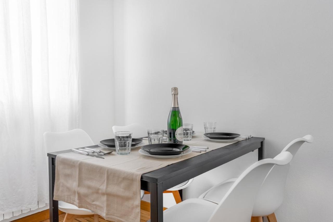 Duomo 7 Minuti Exclusive Apartment Vercelli Milano Esterno foto