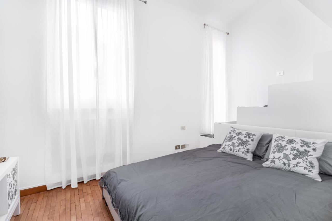 Duomo 7 Minuti Exclusive Apartment Vercelli Milano Esterno foto